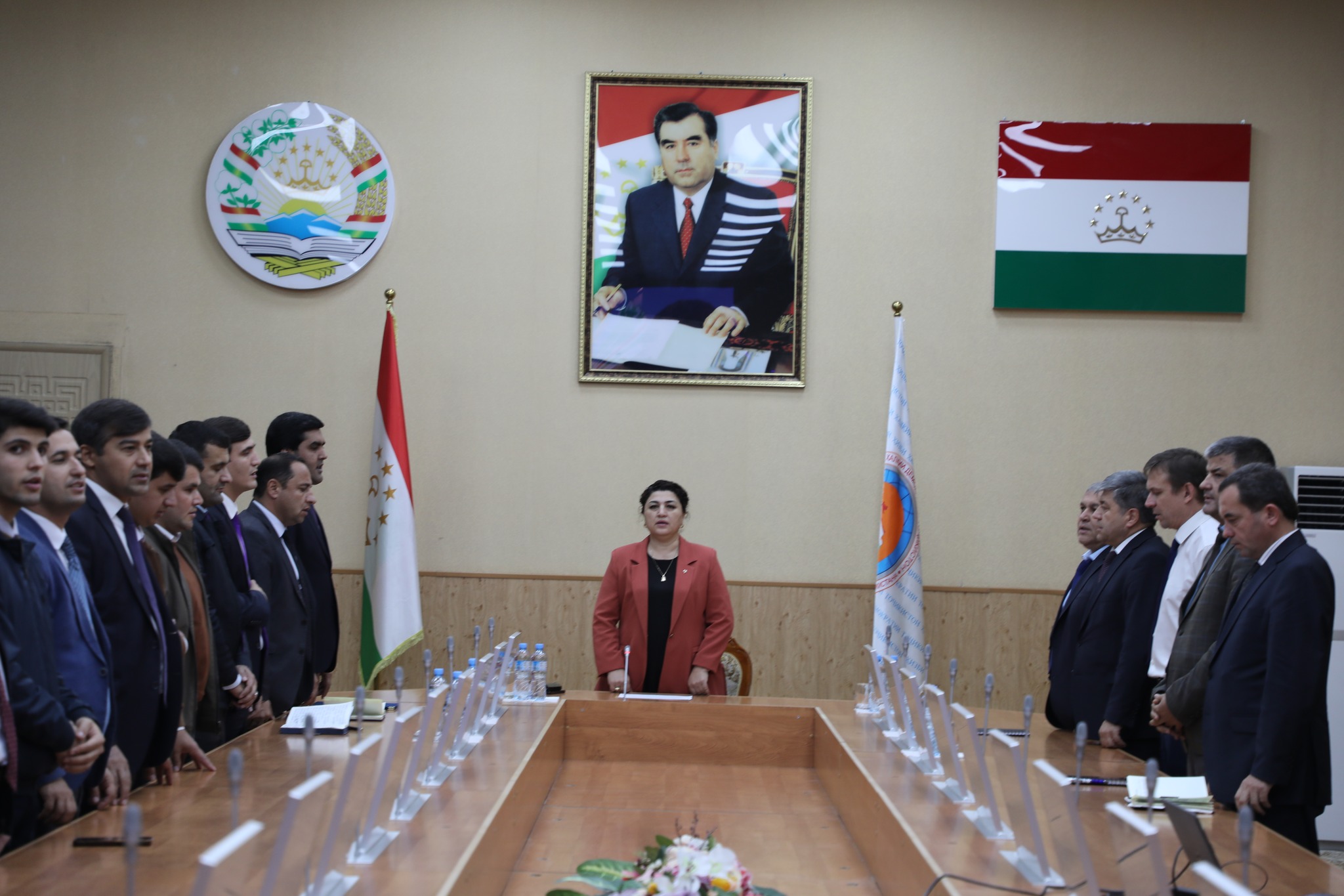 ДАР АГЕНТИИ ОМОР БАХШИДА БА 31 СОЛАГИИ ҚАБУЛИ КОНСТИТУТСИЯИ ТОҶИКИСТОН ҶАМЪОМАДИ ТАНТАНАВӢ ДОИР ШУД