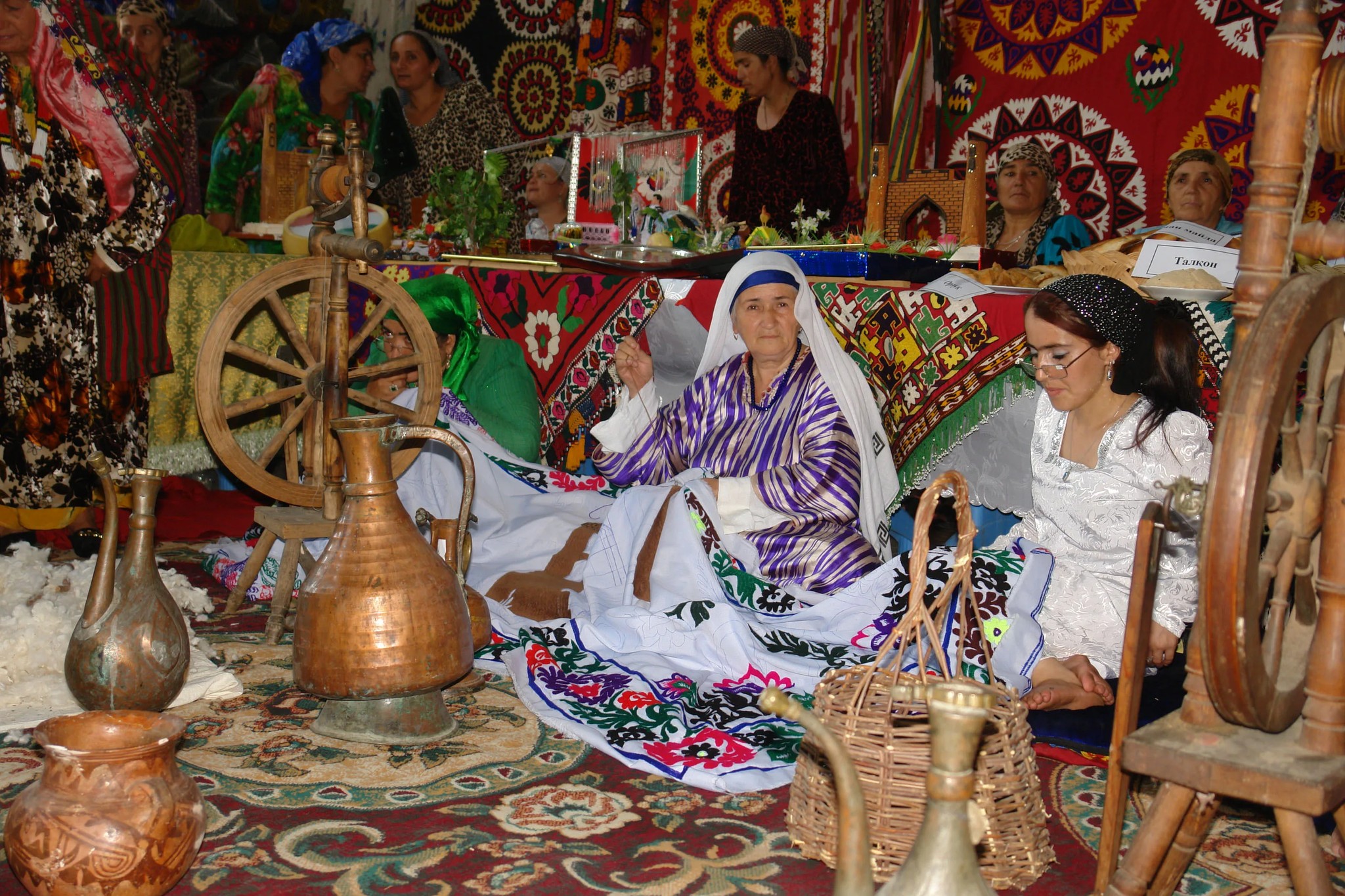 Соли 2025 ҳаҷми истеҳсоли маҳсулоти ҳунармандон ба беш аз 110 миллион сомонӣ расид