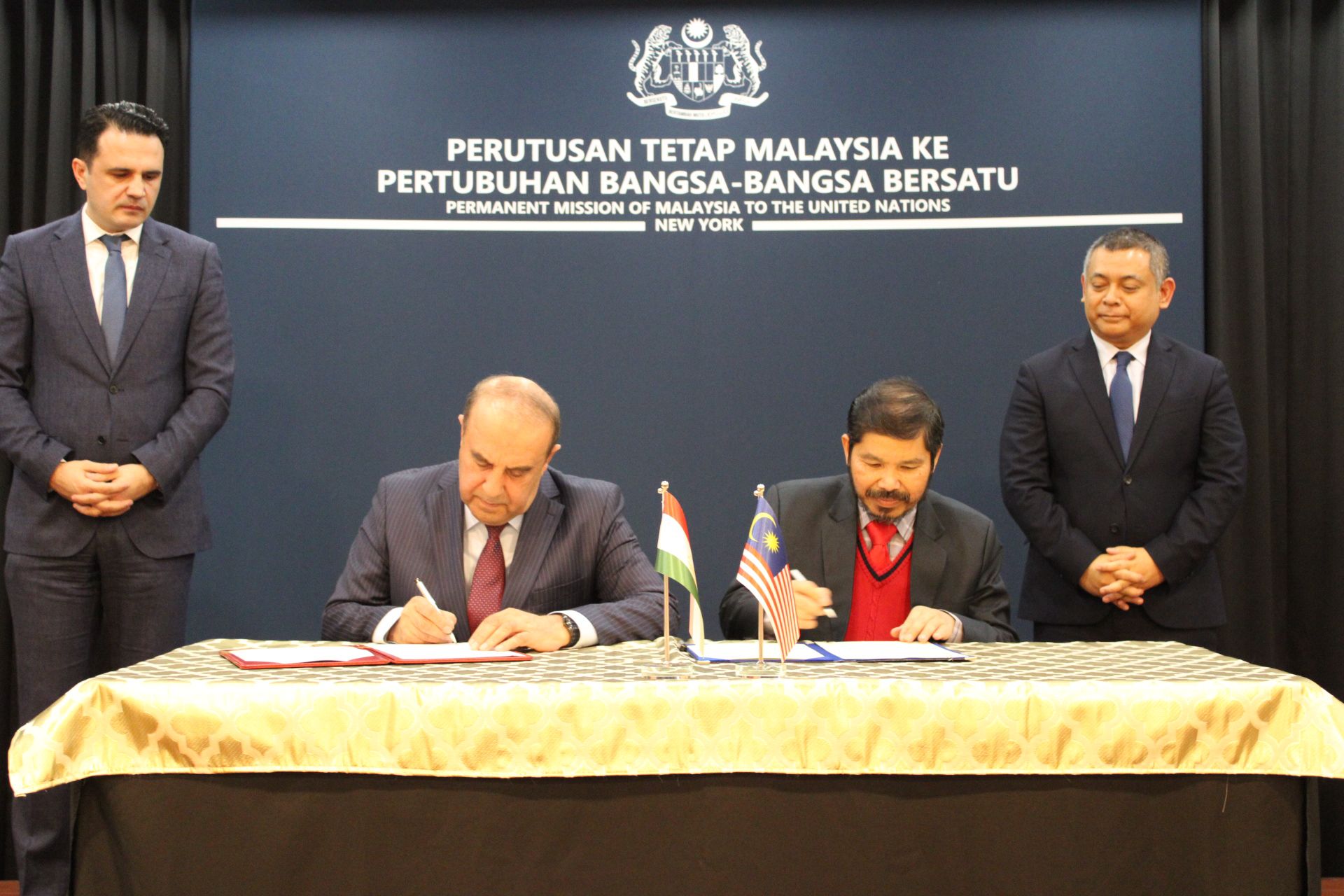 БА ИМЗО РАСИДАНИ ЁДДОШТИ ТАФОҲУМ БАЙНИ МАҚОМОТИ ОМОРИ ТОҶИКИСТОНУ МАЛАЙЗИЯ