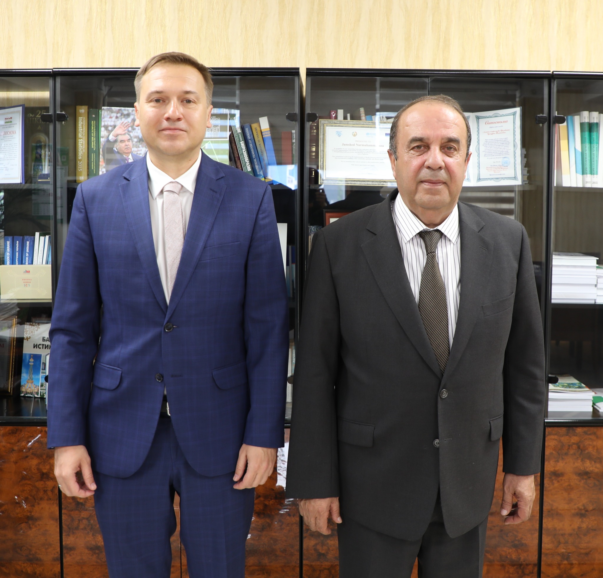 ВОХӮРИИ ДИРЕКТОРИ АГЕНТИИ ОМОР БО САФИРИ ИТТИҲОДИ АВРУПО ДАР ҶУМҲУРИИ ТОҶИКИСТОН